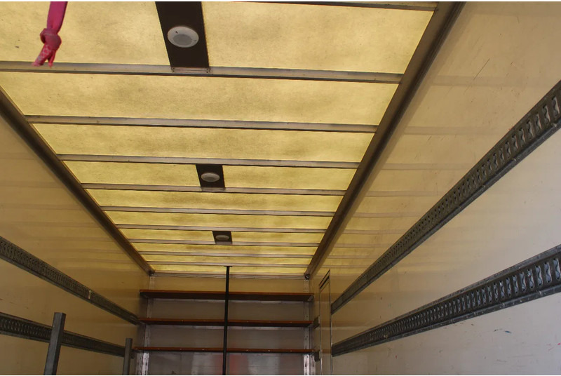 Camión caja cerrada MAN TGL 12.180 + EURO 6 + LIFT + CAMERA: foto 7