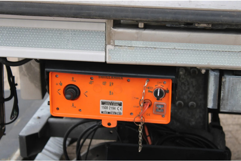 Camión frigorífico MAN TGM 18.250 + EURO 6 + CARRIER + LIFT: foto 13 Camión frigorífico MAN TGM 18.250 + EURO 6 + CARRIER + LIFT: foto 13