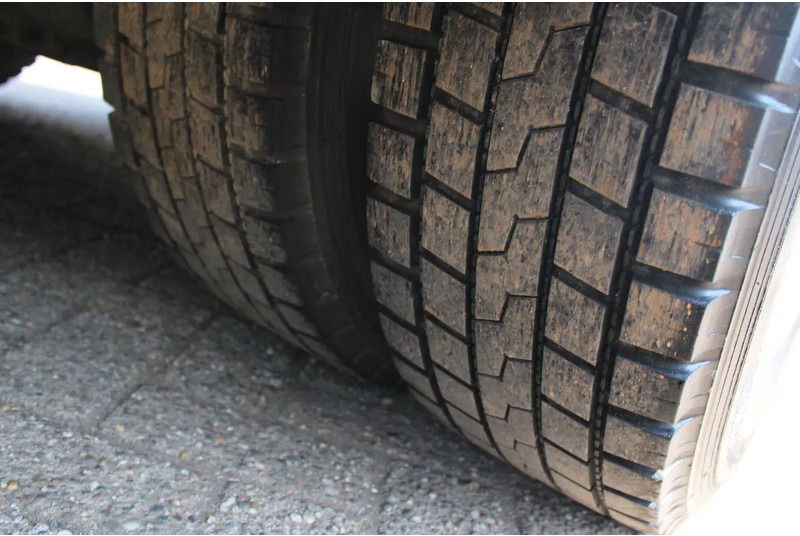 Camión portavehículos Mercedes-Benz Atego 823 + MANUAL + WINCH + PERFECT TRUCK: foto 17