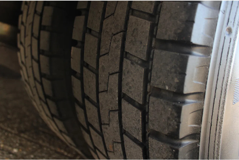 Camión portavehículos Mercedes-Benz Atego 823 + MANUAL + WINCH + PERFECT TRUCK: foto 18