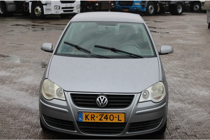 Volkswagen Polo + manual + 1.2 benzine - Coche: foto 2 Volkswagen Polo + manual + 1.2 benzine - Coche: foto 2