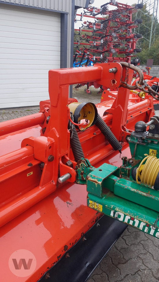 Dücker UM 27 E G7 - Desbrozadora de martillos/ Trituradora: foto 4 Dücker UM 27 E G7 - Desbrozadora de martillos/ Trituradora: foto 4