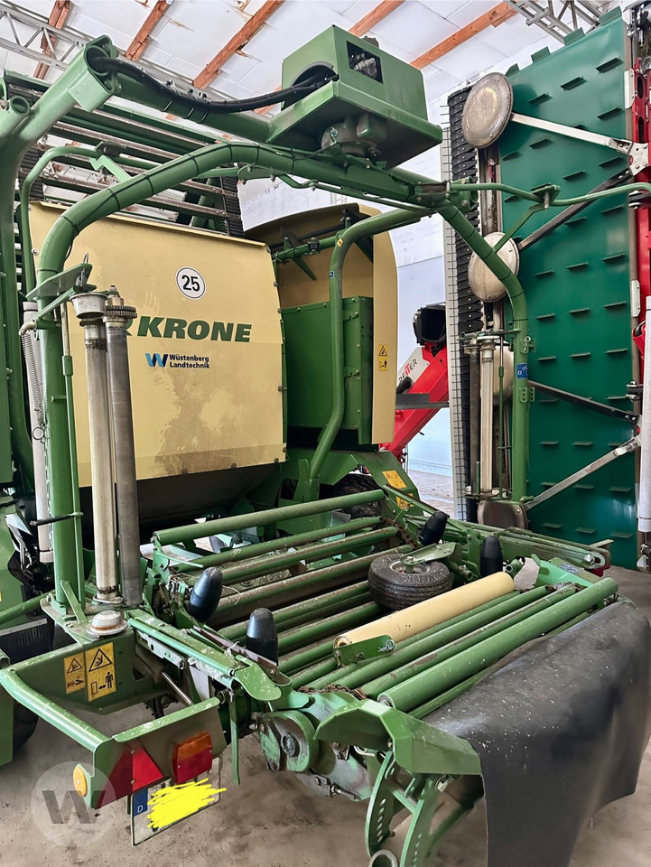 Krone Comprima CF 155 XC - Rotoempacadora: foto 3 Krone Comprima CF 155 XC - Rotoempacadora: foto 3