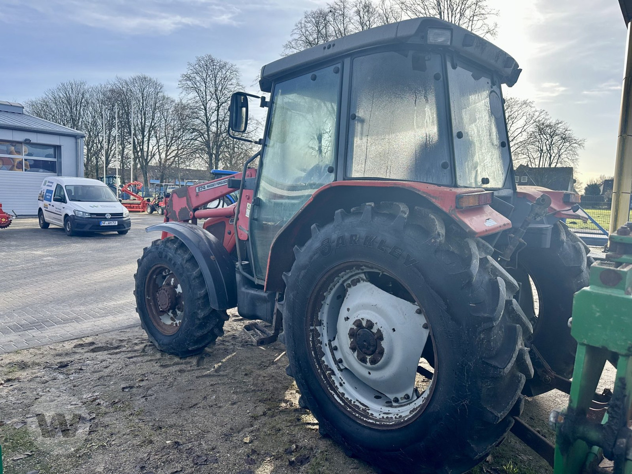 Massey Ferguson 4235 - Tractor: foto 4 Massey Ferguson 4235 - Tractor: foto 4
