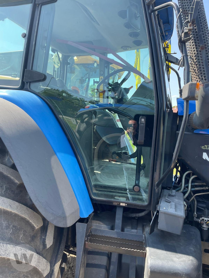 New Holland TM 190 - Tractor: foto 2 New Holland TM 190 - Tractor: foto 2