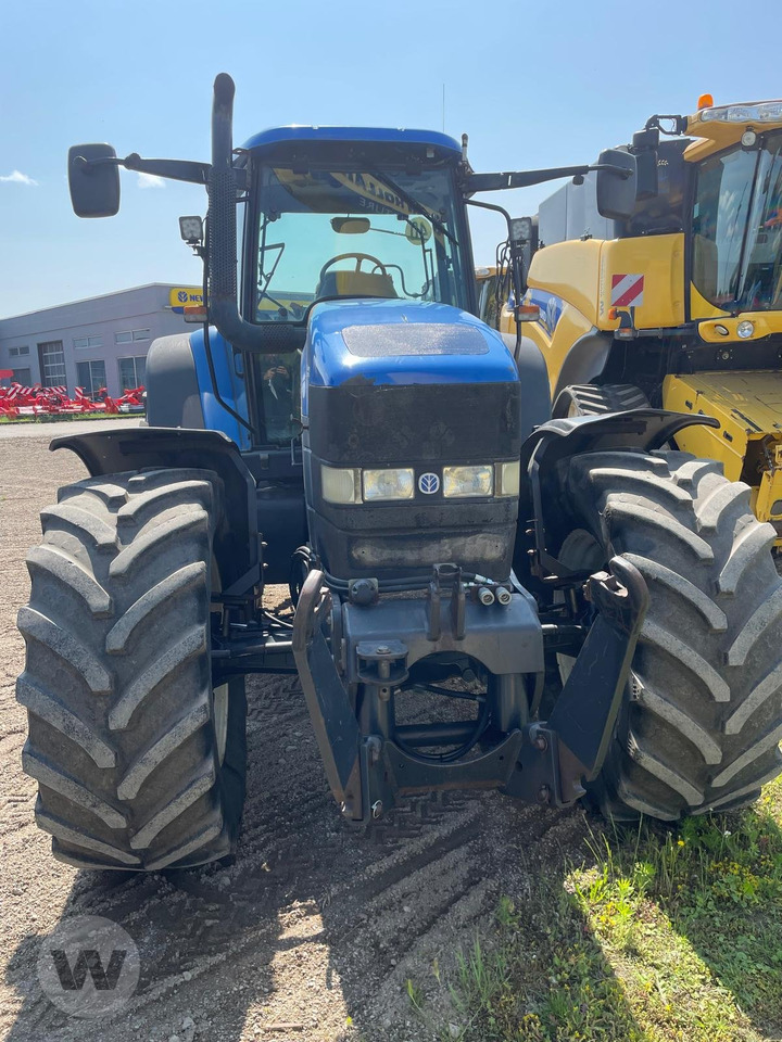 New Holland TM 190 - Tractor: foto 1 New Holland TM 190 - Tractor: foto 1