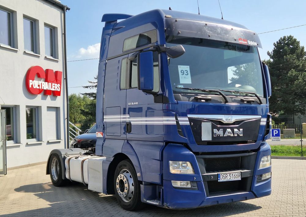 MAN TGX 18.440 LOWDECK - Cabeza tractora: foto 3 MAN TGX 18.440 LOWDECK - Cabeza tractora: foto 3