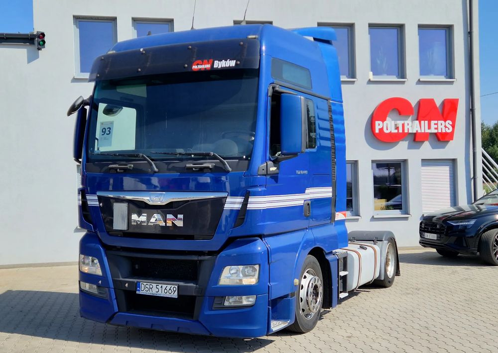 MAN TGX 18.440 LOWDECK - Cabeza tractora: foto 2 MAN TGX 18.440 LOWDECK - Cabeza tractora: foto 2