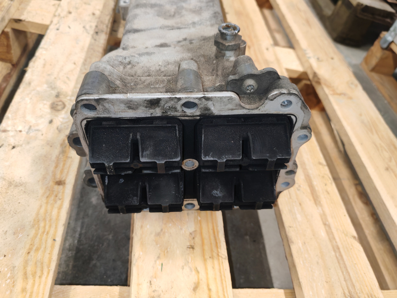 MAN TGS TGX EURO 6 / D2676 / EG RECILCULATION / 51081007304 - Enfriador EGR: foto 4 MAN TGS TGX EURO 6 / D2676 / EG RECILCULATION / 51081007304 - Enfriador EGR: foto 4