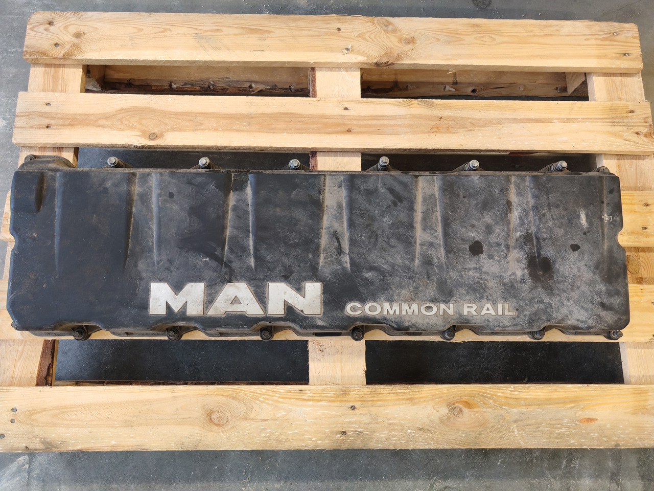 MAN TGX TGS EURO 6 / D2676 / ENGINE COVER / 51034016033 - Motor y piezas: foto 2 MAN TGX TGS EURO 6 / D2676 / ENGINE COVER / 51034016033 - Motor y piezas: foto 2