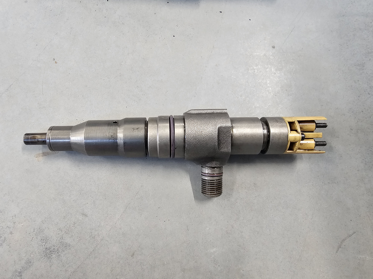 MERCEDES-BENZ ATEGO MP4 EURO 6 / INJECTORS SET / OM936 / A9361787002 - Inyector: foto 3 MERCEDES-BENZ ATEGO MP4 EURO 6 / INJECTORS SET / OM936 / A9361787002 - Inyector: foto 3