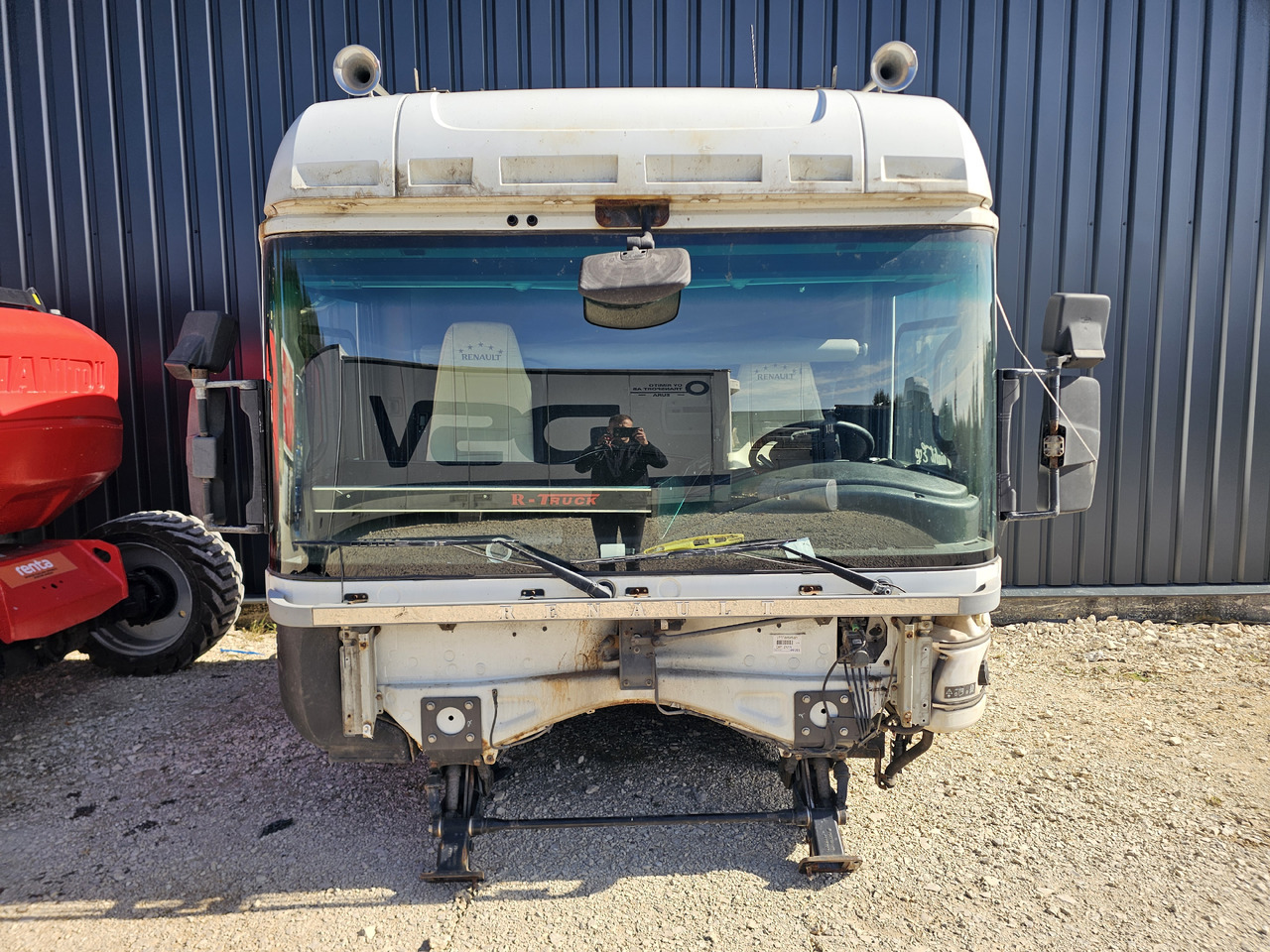 RENAULT MAGNUM DXI VEGA LIFT / COMPLETE CABINE - Cabina: foto 3 RENAULT MAGNUM DXI VEGA LIFT / COMPLETE CABINE - Cabina: foto 3