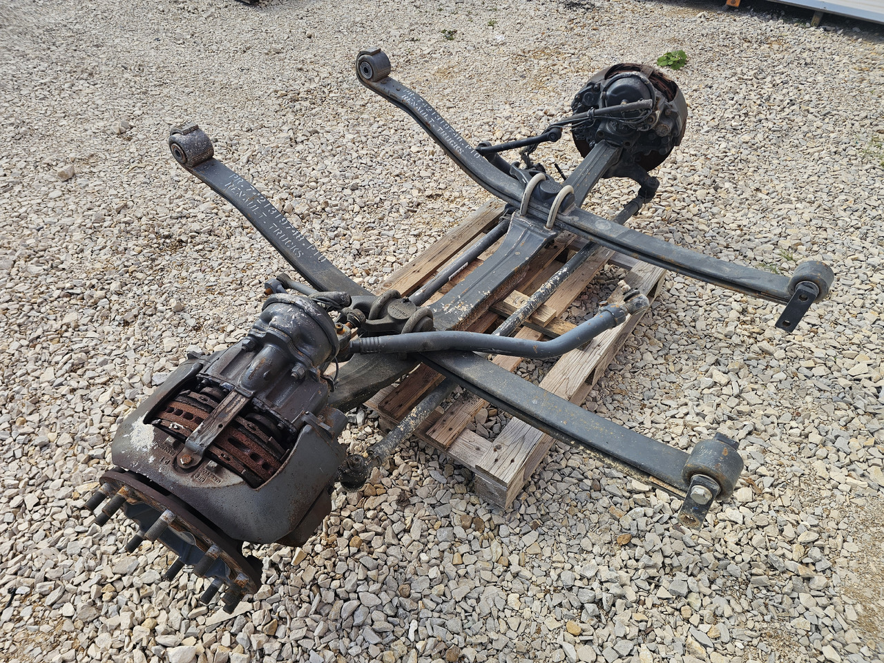 RENAULT RANGE T EURO 6 / COMPLETE FRONT AXLE - Eje delantero: foto 5 RENAULT RANGE T EURO 6 / COMPLETE FRONT AXLE - Eje delantero: foto 5