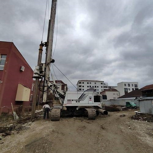 Mait HR180 - Martillo de hinca de pilotes: foto 1 Mait HR180 - Martillo de hinca de pilotes: foto 1