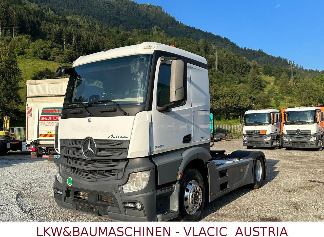 Mercedes-Benz Actros 1840 ADR ( 17 Stk. auf Lager 2017 jahr) - Cabeza tractora: foto 1 Mercedes-Benz Actros 1840 ADR ( 17 Stk. auf Lager 2017 jahr) - Cabeza tractora: foto 1