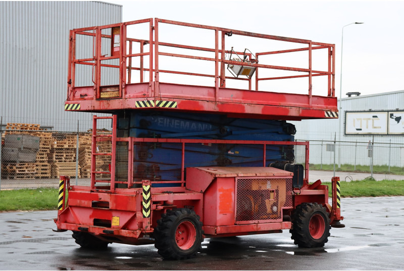 Plataforma de tijeras Holland lift 195DL25/S: foto 7 Plataforma de tijeras Holland lift 195DL25/S: foto 7