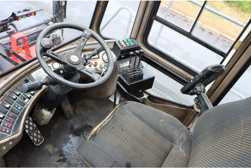 Svetruck 16CS5H - Carretilla elevadora diésel: foto 2 Svetruck 16CS5H - Carretilla elevadora diésel: foto 2