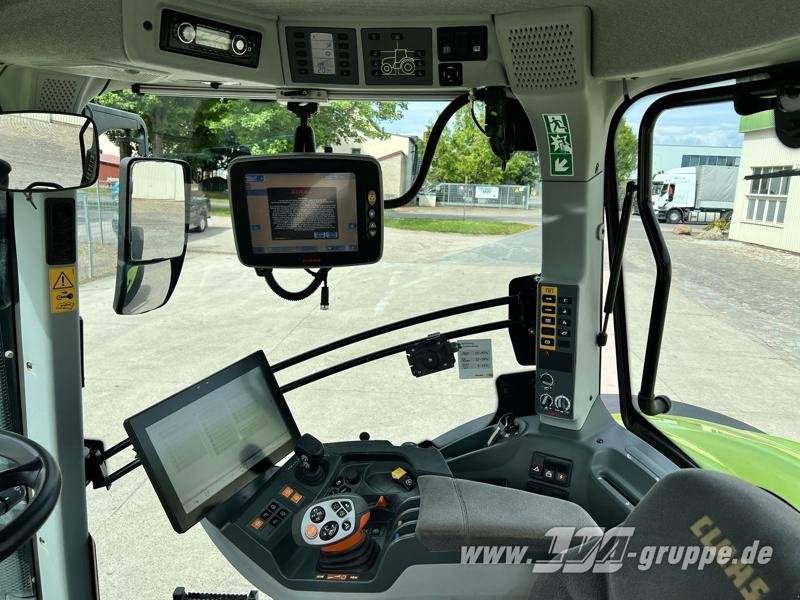 Tractor CLAAS Axion 870: foto 12