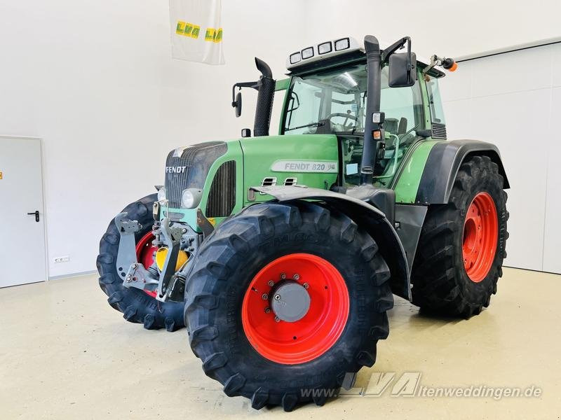 Fendt 820 Vario - Tractor: foto 1 Fendt 820 Vario - Tractor: foto 1