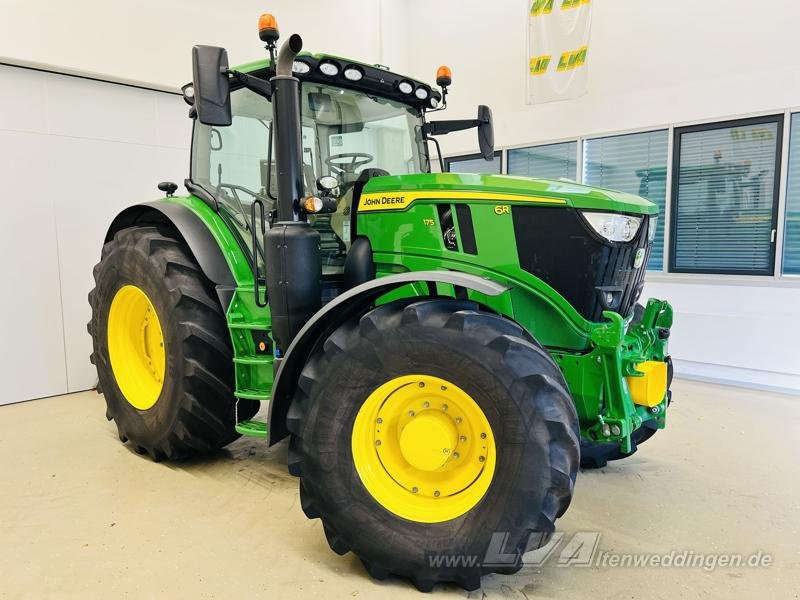 John Deere 6R 175 - Tractor: foto 4 John Deere 6R 175 - Tractor: foto 4