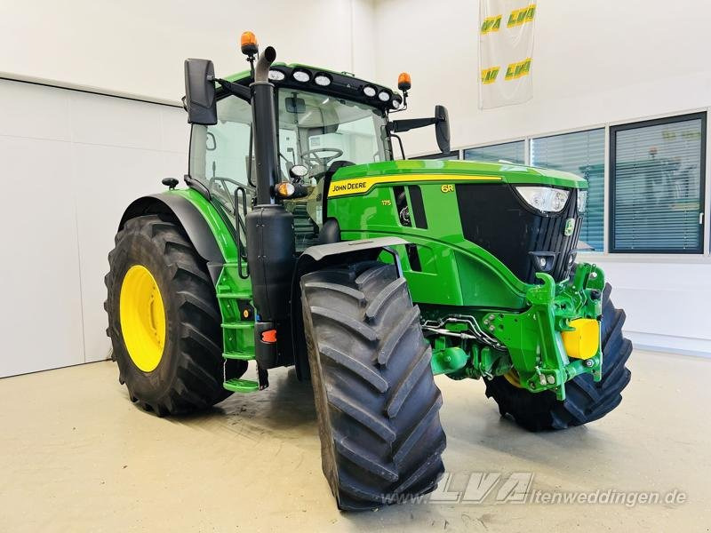 John Deere 6R 175 - Tractor: foto 3 John Deere 6R 175 - Tractor: foto 3