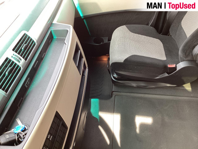 MAN TGX 18.500 4X2 LLS-U - Cabeza tractora: foto 2 MAN TGX 18.500 4X2 LLS-U - Cabeza tractora: foto 2