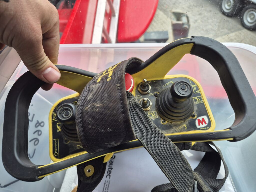 Manipulador telescópico MAGNI RTH 5.21 D/D: foto 13 Manipulador telescópico MAGNI RTH 5.21 D/D: foto 13