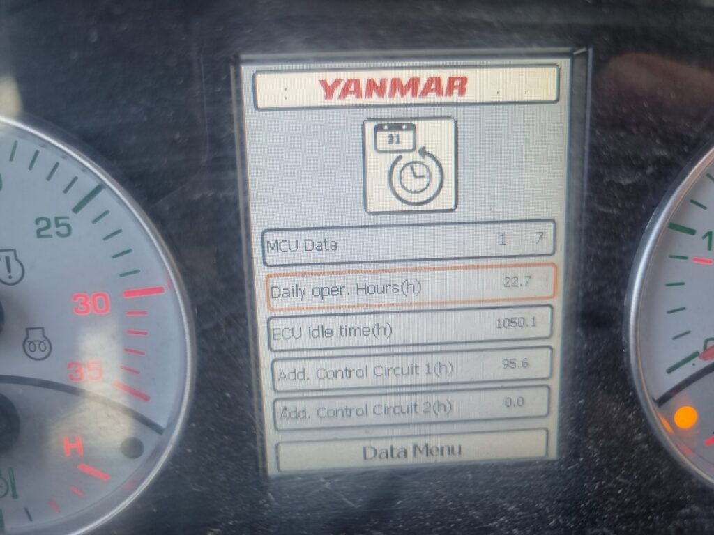 Cargadora de ruedas YANMAR V120: foto 13