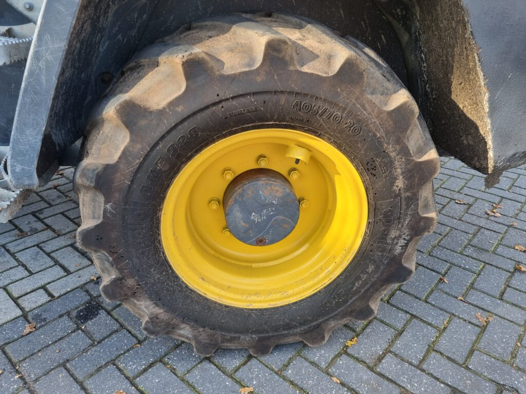 Cargadora de ruedas YANMAR V120: foto 8