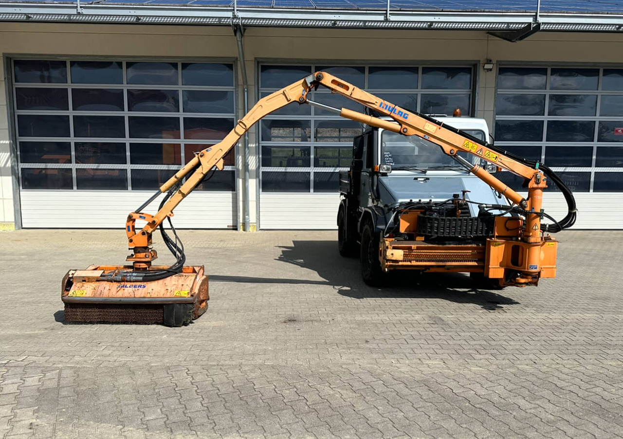 Unimog Frontauslegermähgerät  Mulag FME600 - Desbrozadora de brazo: foto 1 Unimog Frontauslegermähgerät  Mulag FME600 - Desbrozadora de brazo: foto 1