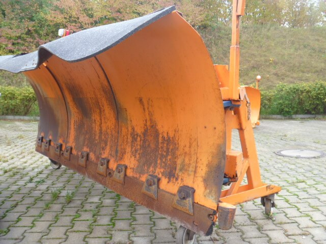 Unimog Schneepflug - Schneeschild Beilhack PV28-3 - Cuchilla quitanieves: foto 1 Unimog Schneepflug - Schneeschild Beilhack PV28-3 - Cuchilla quitanieves: foto 1