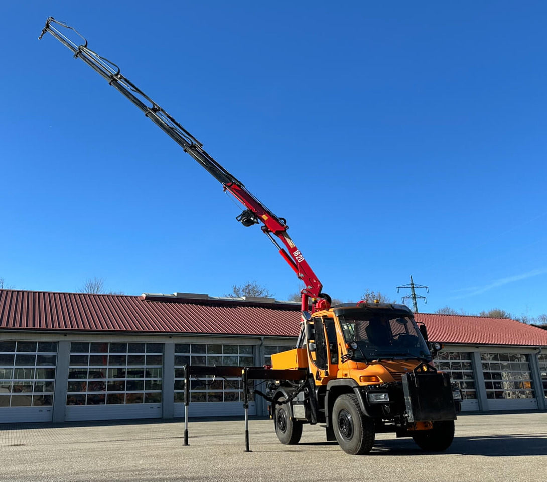 Unimog 400 - U400 405 25177 mit Wechselkran Merced - Vehículo municipal: foto 1 Unimog 400 - U400 405 25177 mit Wechselkran Merced - Vehículo municipal: foto 1
