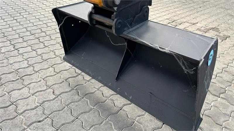 C&P Skovl NY 100cm planereskovl med S30-150 skifte på - Cazo para Maquinaria de construcción: foto 4 C&P Skovl NY 100cm planereskovl med S30-150 skifte på - Cazo para Maquinaria de construcción: foto 4