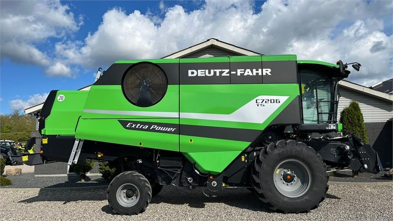 Deutz-fahr C7206 With 24feed - 7.2m header. New and unused Co - Cosechadora de granos: foto 1 Deutz-fahr C7206 With 24feed - 7.2m header. New and unused Co - Cosechadora de granos: foto 1