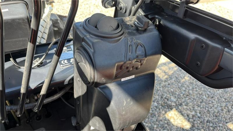 Carretilla elevadora diésel Doosan D30 G med kabine og KUN 57 TIMER FRA NY, MED TIME: foto 6