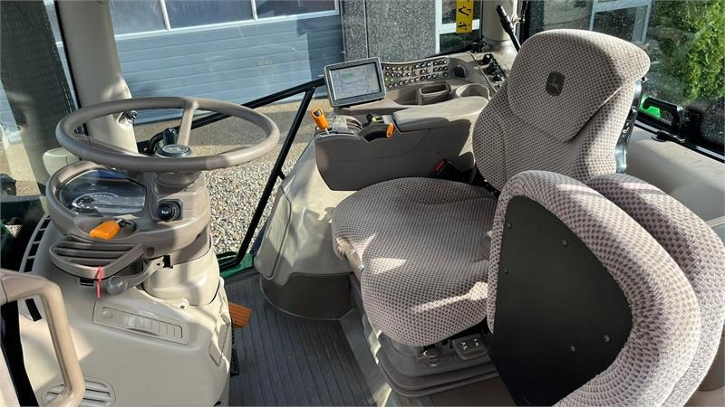 John Deere 6170R AutoPower. Meget velholdt traktor med få tim - Tractor: foto 5 John Deere 6170R AutoPower. Meget velholdt traktor med få tim - Tractor: foto 5