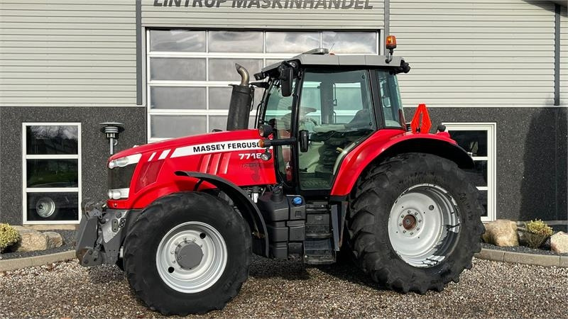 Massey Ferguson 7718 Dyna VT Med frontlift og frontPTO - Tractor: foto 1 Massey Ferguson 7718 Dyna VT Med frontlift og frontPTO - Tractor: foto 1