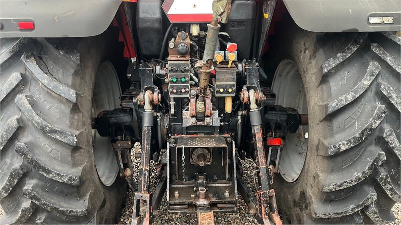 Massey Ferguson 8250 Powercontrol - Tractor: foto 4 Massey Ferguson 8250 Powercontrol - Tractor: foto 4