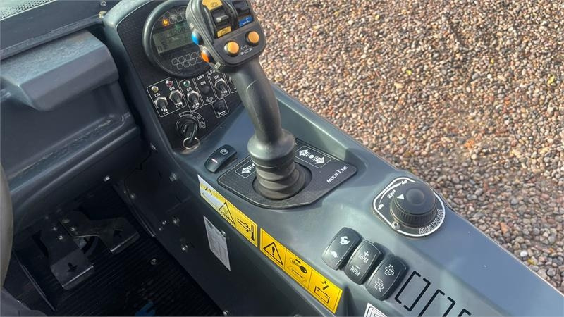 Multione 11.6 k Med pallegafler og multiskovl  - Cargadora de ruedas telescópica: foto 5 Multione 11.6 k Med pallegafler og multiskovl  - Cargadora de ruedas telescópica: foto 5