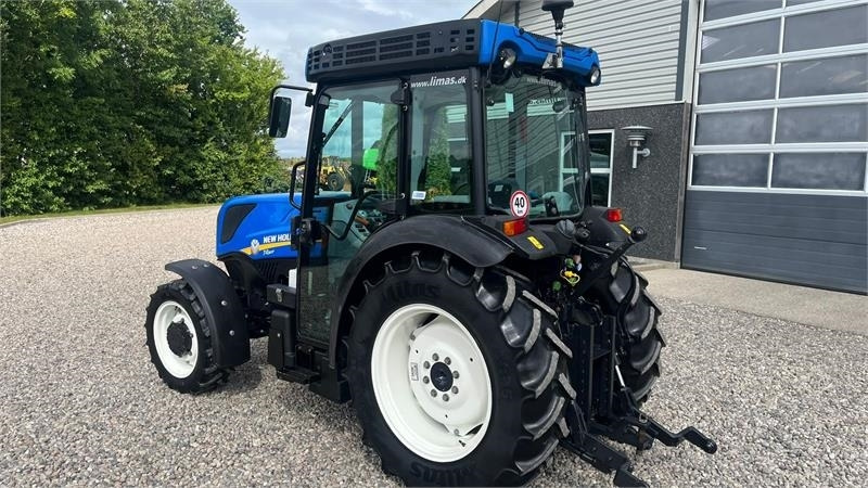 New Holland T4.80 F SuperSteear med aircondition og koblingsfr - Tractor: foto 3 New Holland T4.80 F SuperSteear med aircondition og koblingsfr - Tractor: foto 3