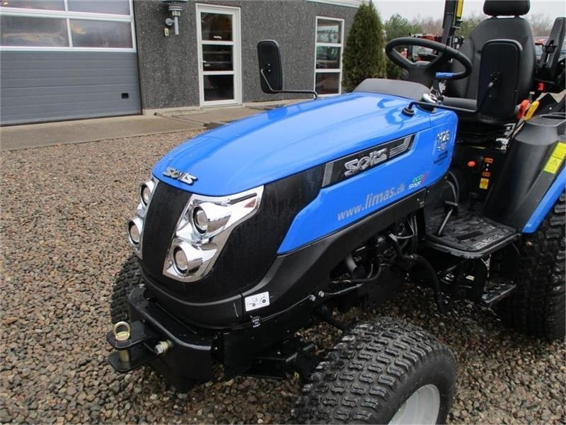 Solis 26 HST Hydrostat Turf hjul. - Tractor: foto 4 Solis 26 HST Hydrostat Turf hjul. - Tractor: foto 4