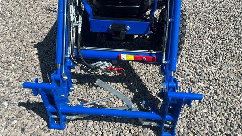 Solis H26 HST Med Frontlæsser og GardenPro dæk - Tractor: foto 4 Solis H26 HST Med Frontlæsser og GardenPro dæk - Tractor: foto 4