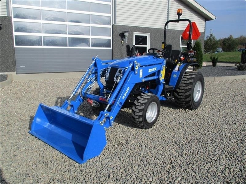 Solis S26 6+2 gearmaskine med Servostyring og fuldhydrau - Tractor: foto 4 Solis S26 6+2 gearmaskine med Servostyring og fuldhydrau - Tractor: foto 4