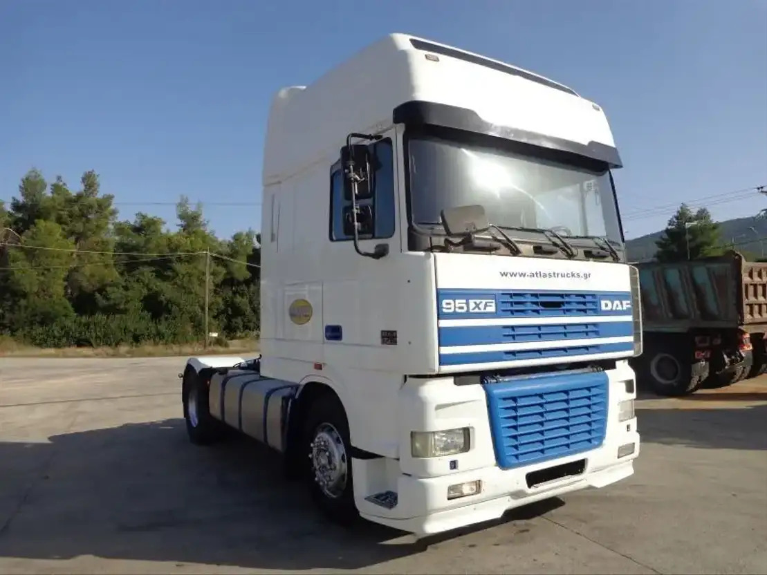 DAF XF 480 DAF XF.480 4X2 Super Space Intarder - Cabeza tractora: foto 2 DAF XF 480 DAF XF.480 4X2 Super Space Intarder - Cabeza tractora: foto 2