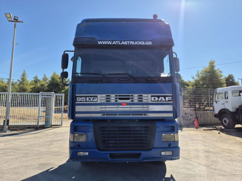 DAF XF 480 DAF XF.480 4X2 Super Space Intarder - Cabeza tractora: foto 2 DAF XF 480 DAF XF.480 4X2 Super Space Intarder - Cabeza tractora: foto 2