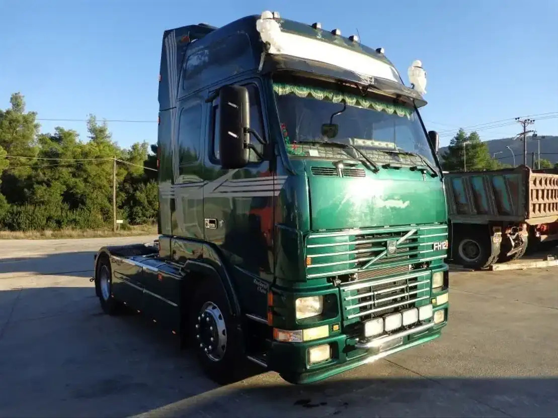 Volvo FH 12.420 Volvo FH12.420 4X2 - Cabeza tractora: foto 2 Volvo FH 12.420 Volvo FH12.420 4X2 - Cabeza tractora: foto 2
