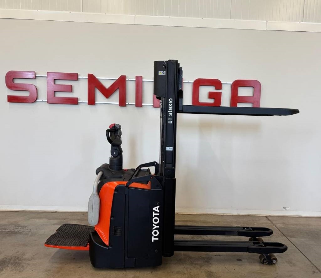 Toyota 10918 SPE120L - Apilador: foto 4 Toyota 10918 SPE120L - Apilador: foto 4