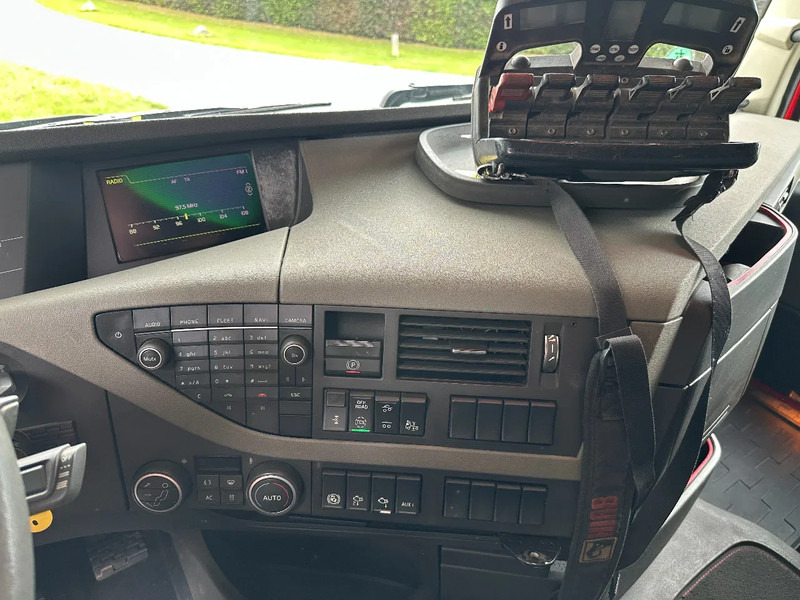 Cabeza tractora Volvo FH 500 !TRACTOR!!!CRANE/GRUE/HIAB 85TM!!TOP!EURO6: foto 14 Cabeza tractora Volvo FH 500 !TRACTOR!!!CRANE/GRUE/HIAB 85TM!!TOP!EURO6: foto 14