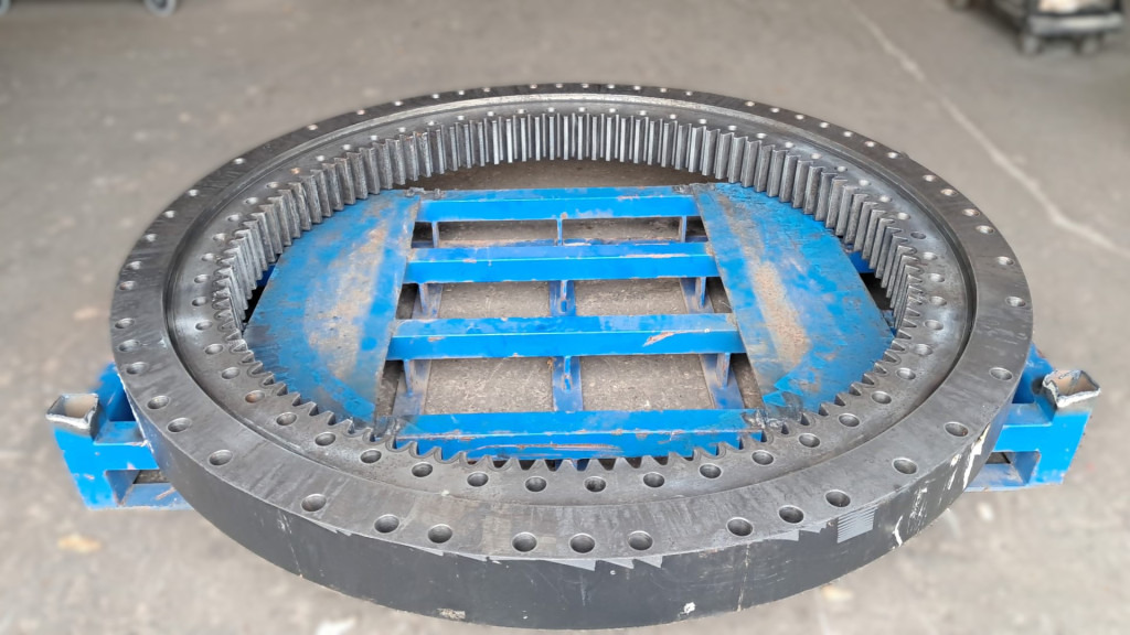 Case KUB11360 - Corona de giro para Maquinaria de construcción: foto 1 Case KUB11360 - Corona de giro para Maquinaria de construcción: foto 1