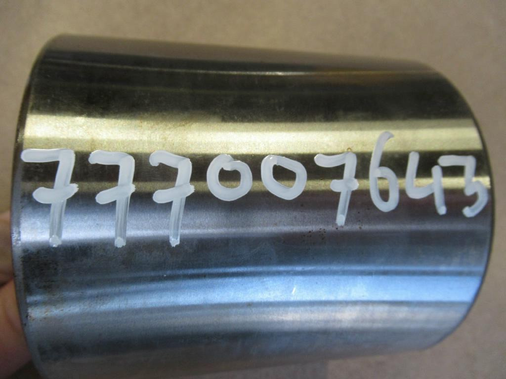 Case V5928706 - Pistones/ Anillos/ Bujes para Maquinaria de construcción: foto 3 Case V5928706 - Pistones/ Anillos/ Bujes para Maquinaria de construcción: foto 3